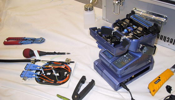 ���P�[�u���Z���ڑ� ������Ѓe�N�m�N���[